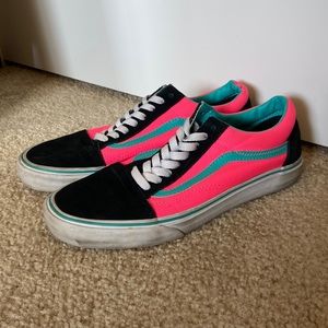 neon pink/blue low top classic vans